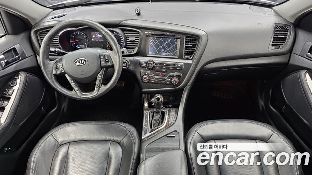 Kia K5 2011 — photo 10