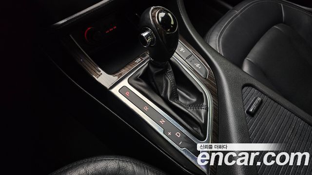 Kia K5 2011 — photo 12