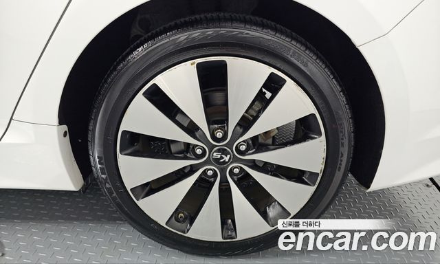 Kia K5 2011 — photo 7