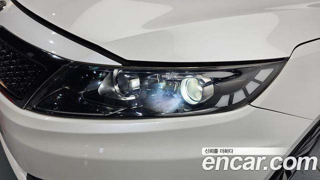 Kia K5 2011 — photo 8