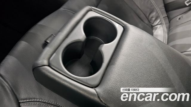 Kia K5 2011 — photo 29
