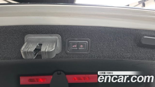 Audi A6 2016 — photo 17