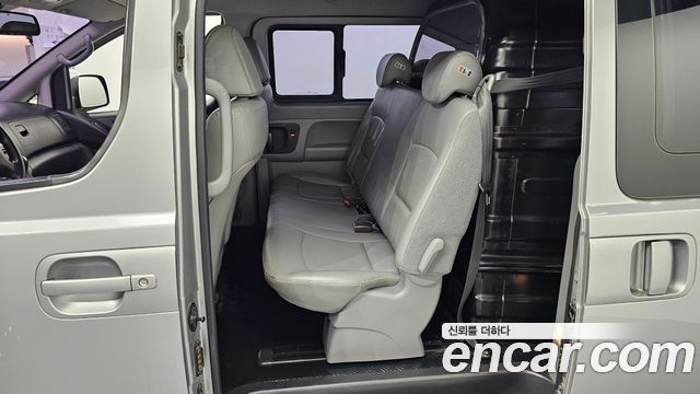 Hyundai Starex 2016 — photo 17