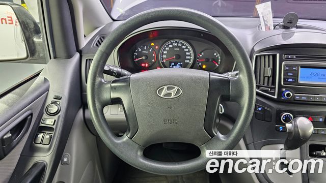 Hyundai Starex 2016 — photo 19