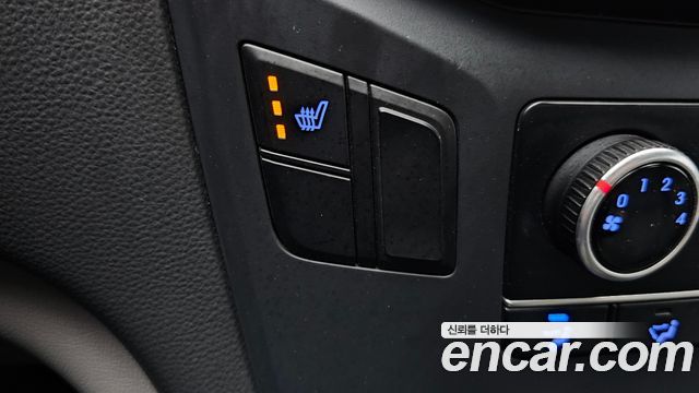 Hyundai Starex 2016 — photo 21