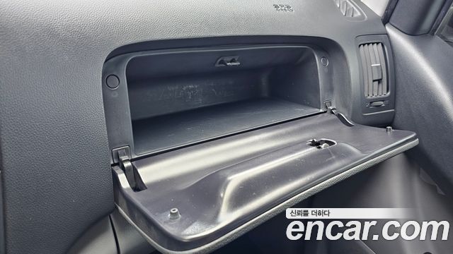 Hyundai Starex 2016 — photo 22