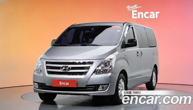 Hyundai Starex 2016 — photo 1