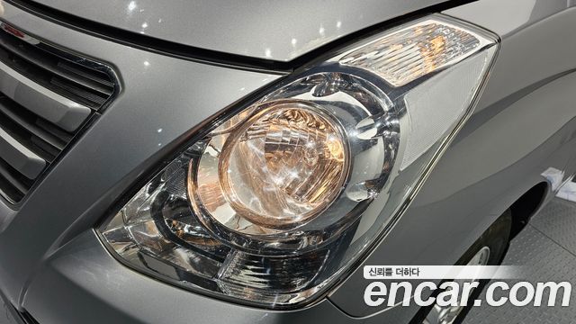 Hyundai Starex 2016 — photo 8