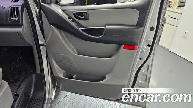 Hyundai Starex 2016 — photo 14