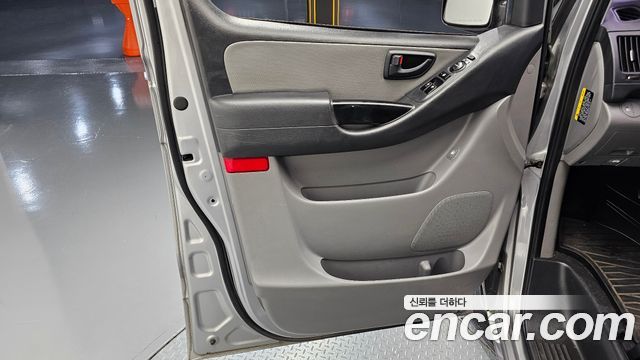 Hyundai Starex 2016 — photo 15