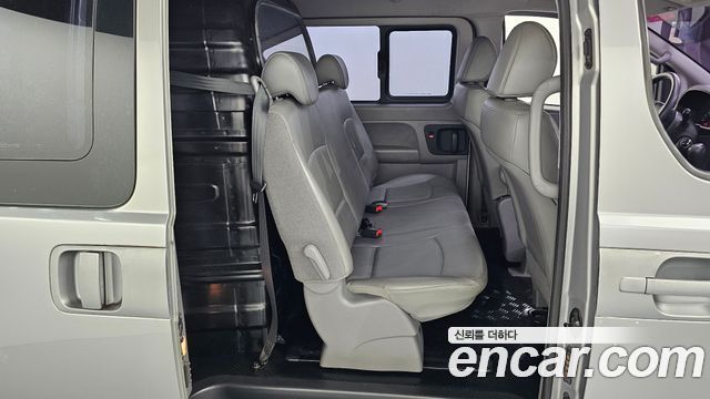 Hyundai Starex 2016 — photo 16