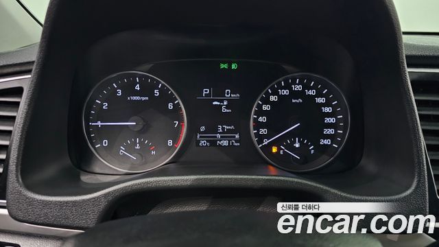 Hyundai AVANTE 2016 — photo 8
