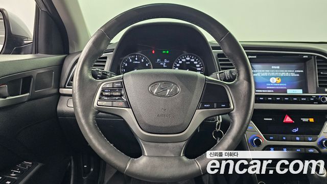 Hyundai AVANTE 2016 — photo 15