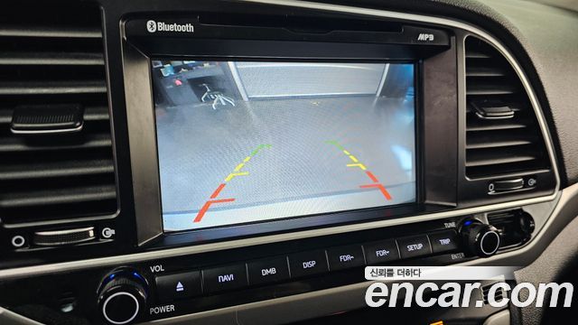 Hyundai AVANTE 2016 — photo 16