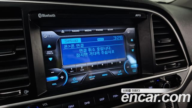 Hyundai AVANTE 2016 — photo 18