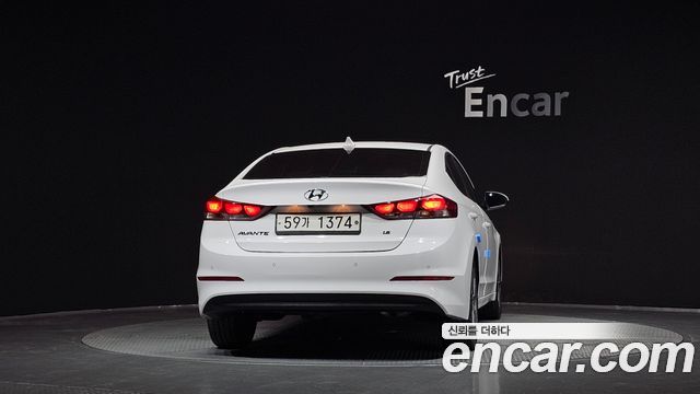 Hyundai AVANTE 2018 — photo 4