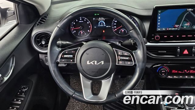 Kia K3 2022 — photo 20