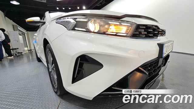Kia K3 2022 — photo 8