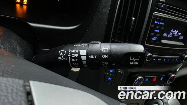 Hyundai Starex 2016 — photo 18