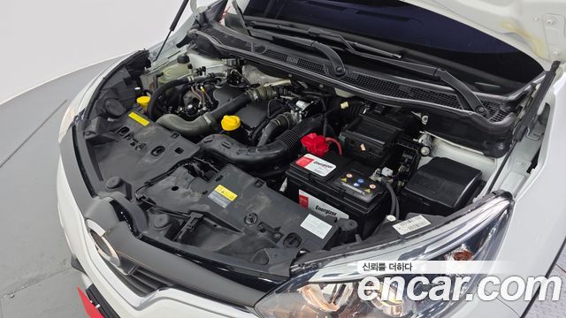 Renault Korea QM3 2017 — photo 6