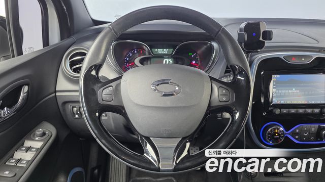 Renault Korea QM3 2017 — photo 19