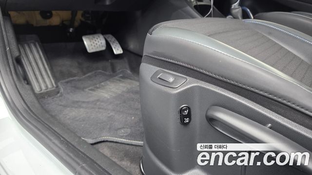 Renault Korea QM3 2017 — photo 24