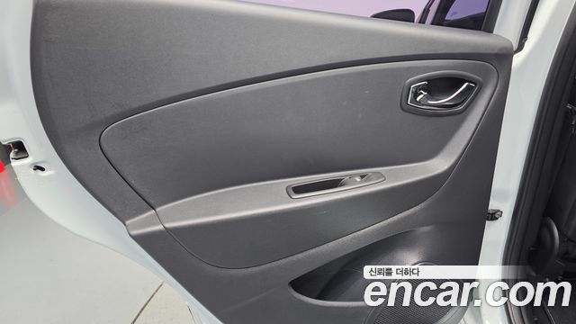 Renault Korea QM3 2017 — photo 15