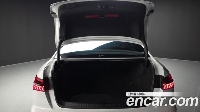 Audi A6 2023 — photo 26