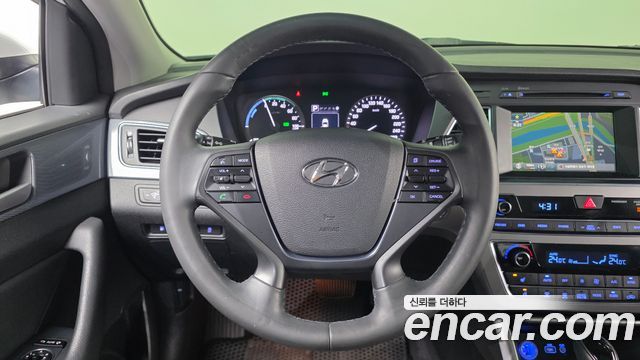Hyundai Sonata 2017 — photo 19