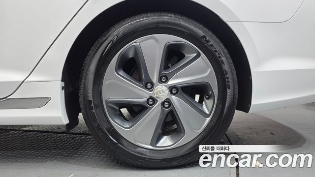 Hyundai Sonata 2017 — photo 7