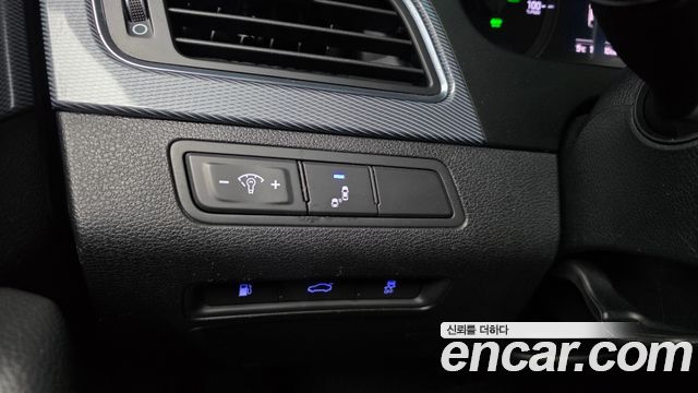 Hyundai Sonata 2017 — photo 27
