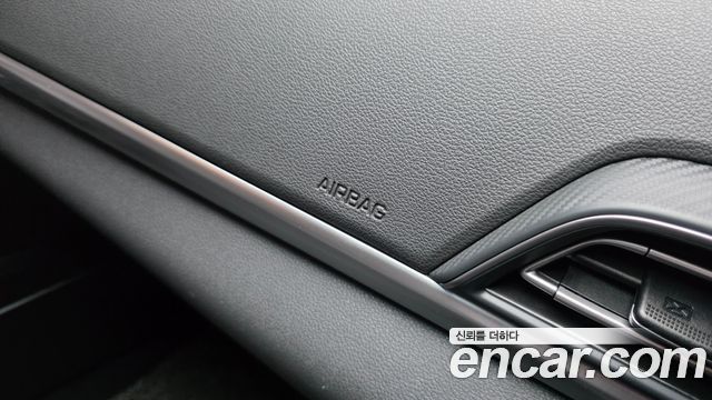 Hyundai AVANTE 2020 — photo 19