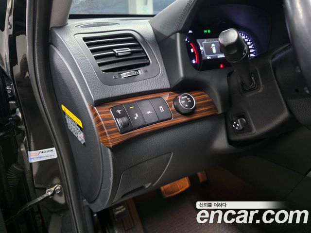 Kia Mohave 2018 — photo 11