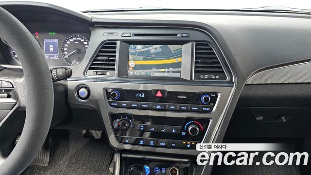 Hyundai Sonata 2015 — photo 13
