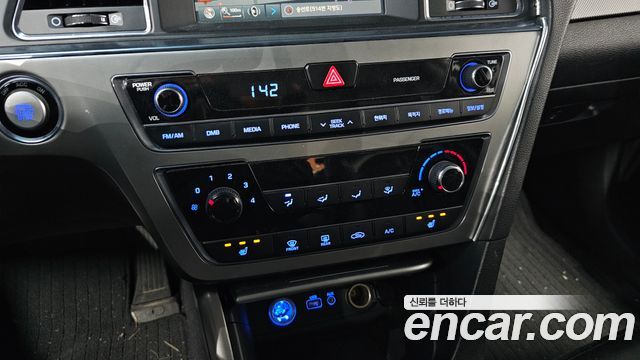 Hyundai Sonata 2015 — photo 17