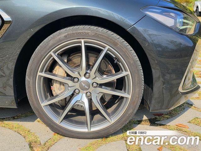 Genesis G70 2020 — photo 14