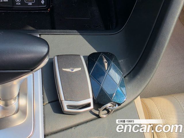 Genesis G70 2020 — photo 17