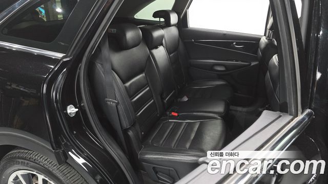 Kia Sorento 2015 — photo 18