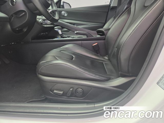 Hyundai AVANTE 2023 — photo 15