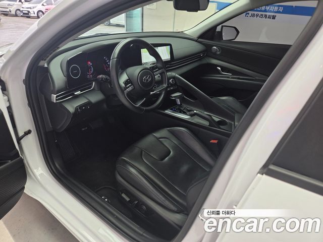Hyundai AVANTE 2023 — photo 16