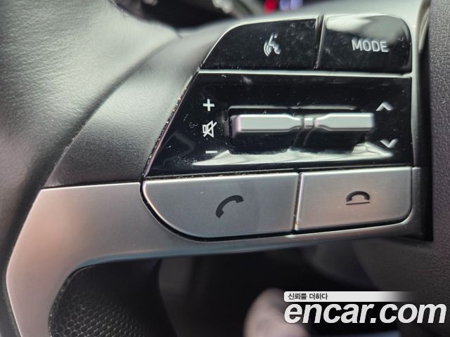 Hyundai AVANTE 2023 — photo 18