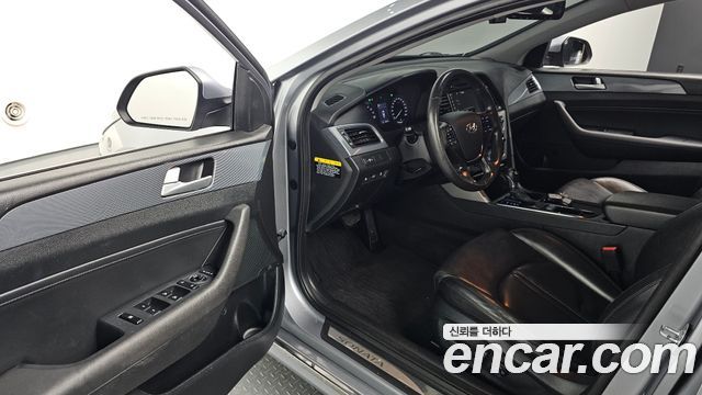 Hyundai Sonata 2016 — photo 13