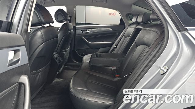 Hyundai Sonata 2016 — photo 17