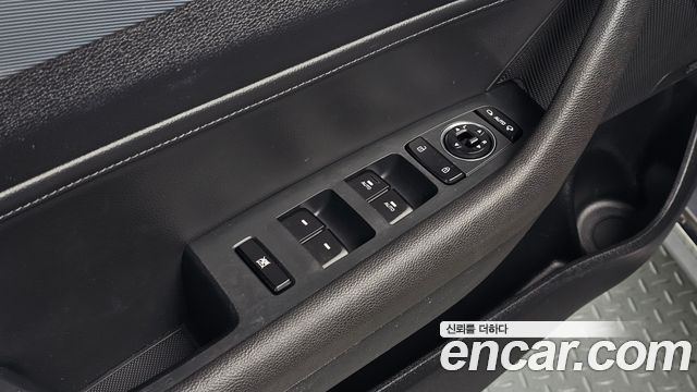 Hyundai Sonata 2016 — photo 24