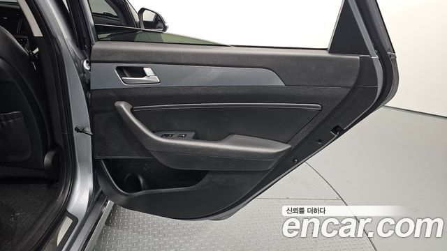 Hyundai Sonata 2016 — photo 15