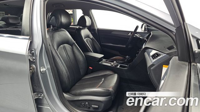 Hyundai Sonata 2016 — photo 16