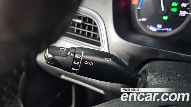 Hyundai Sonata 2016 — photo 29