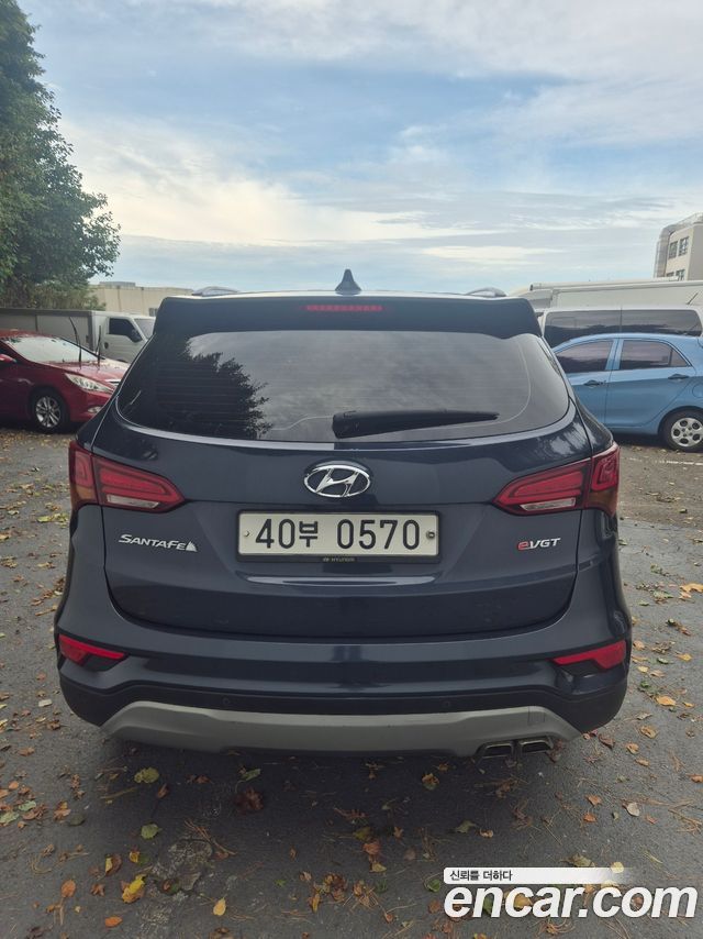 Hyundai Santafe 2016 — photo 3