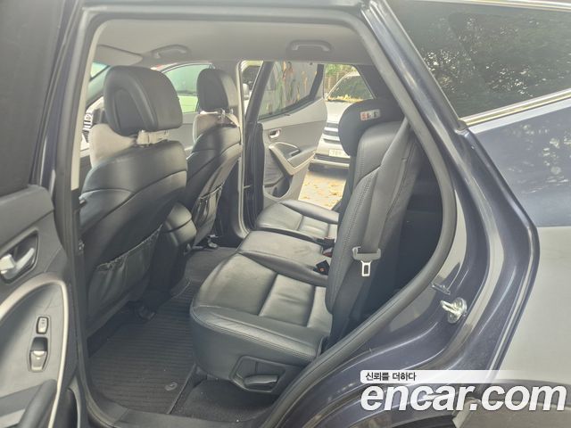 Hyundai Santafe 2016 — photo 9