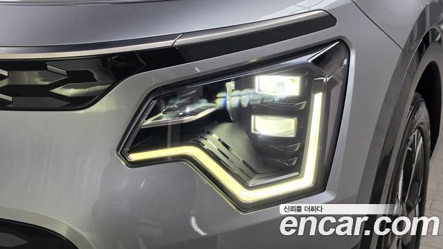 Kia Niro 2023 — photo 8